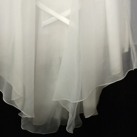 Davids Bridal Junior Bride Dress Girls Size 5 - Picture 5 of 8